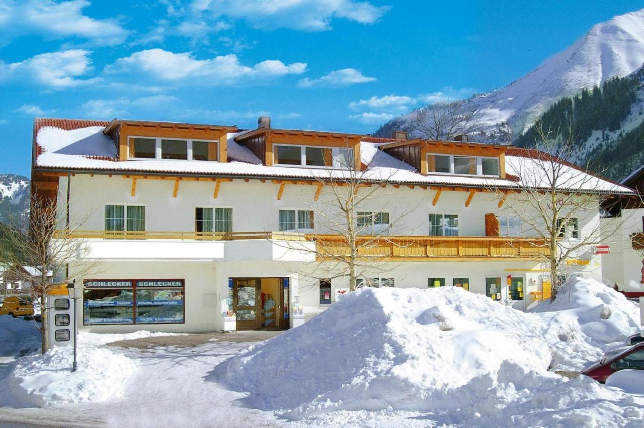 Apartment In Bichlbach At The Lake エクステリア 写真